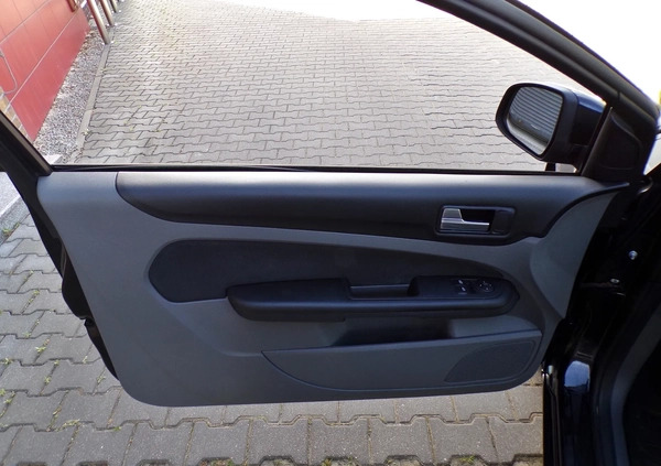 Ford Focus cena 13400 przebieg: 181000, rok produkcji 2010 z Gostynin małe 379